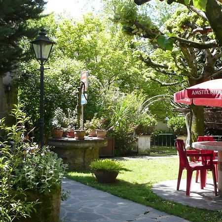 Hotel Du Lion D'Or Entraygues-sur-Truyere Luaran gambar