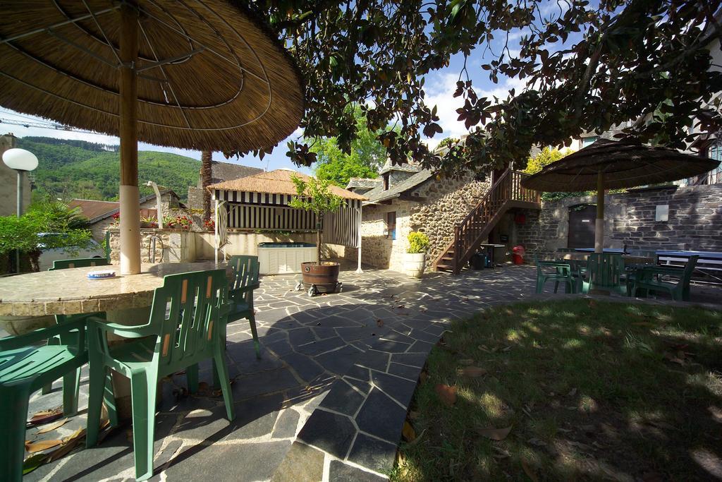 Hotel Du Lion D'Or Entraygues-sur-Truyere Bilik gambar
