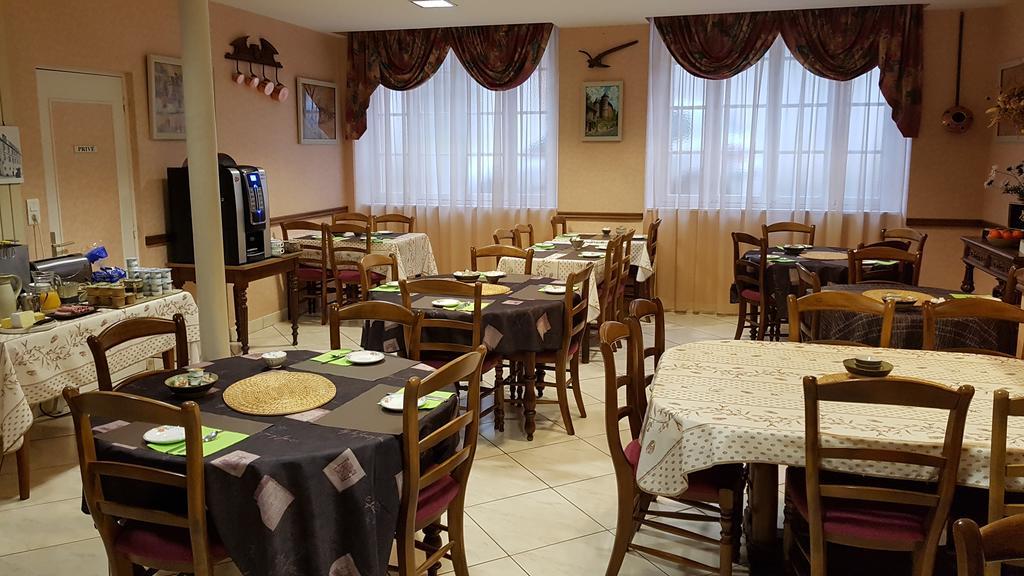 Hotel Du Lion D'Or Entraygues-sur-Truyere Luaran gambar