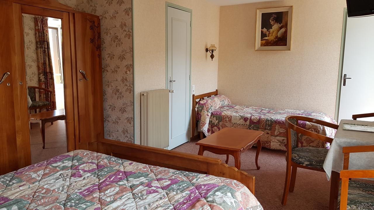 Hotel Du Lion D'Or Entraygues-sur-Truyere Bilik gambar
